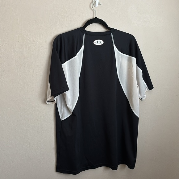 Under Armour Men's Black and White Short Sleeve Tee size Large - Picture 2 of 5